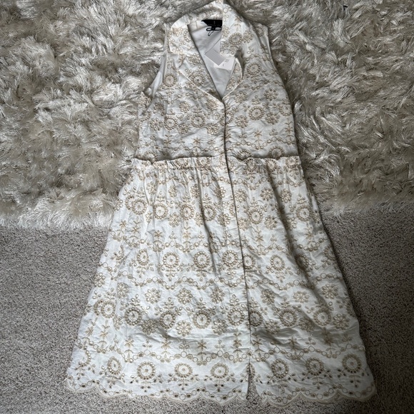 Abby Glass white and cream eyelet mini dress with collar - Picture 1 of 2